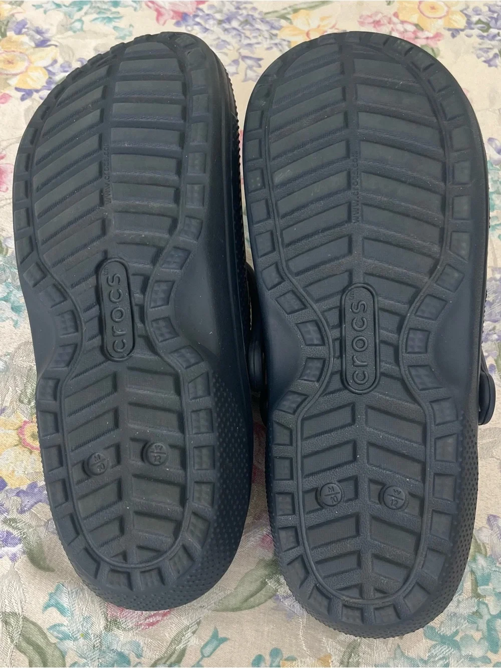 Crocs Classic Lined Clogs Navy Blue Men's 10 Women's 12 Dual Comfort